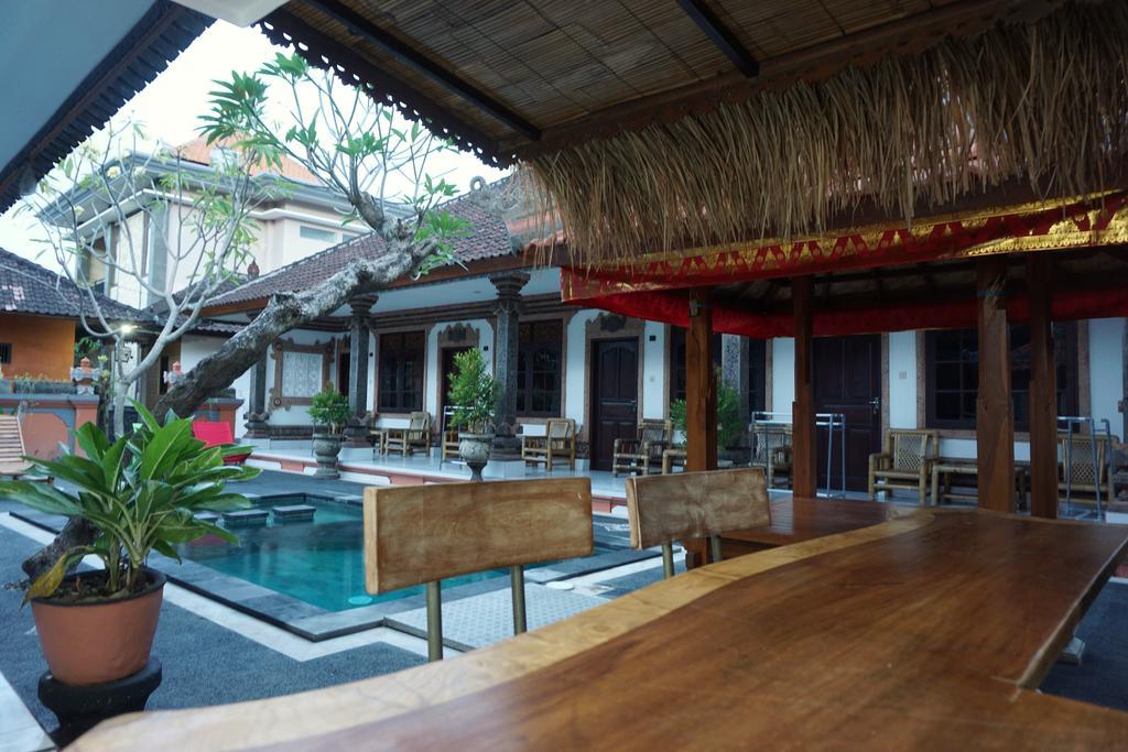 Komala Indah I Hotel Bali Exterior photo