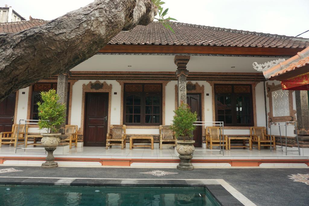 Komala Indah I Hotel Bali Exterior photo